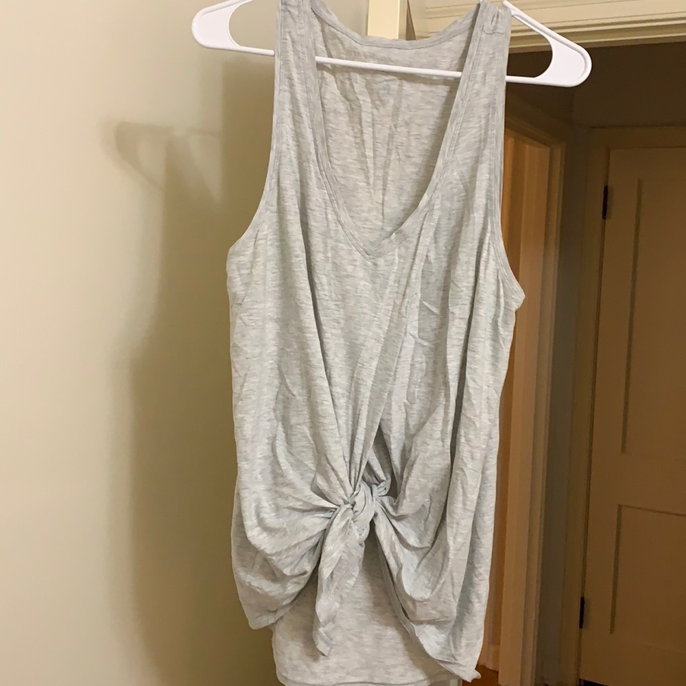 Lululemon tank top